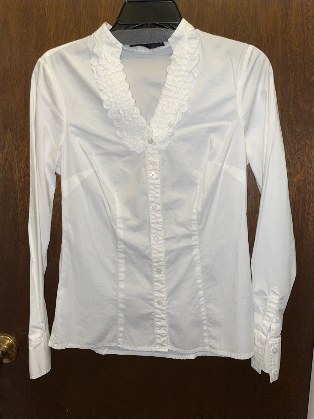 The Limited size S long-sleeved white stretch cotton blouse w/ layered neckline